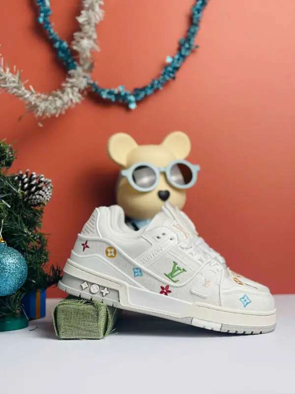 Louis Vuitton LV Trainer Floral Motif White Denim Like Auth