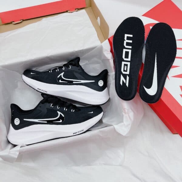 GIÀY CHẠY BỘ NIKE ZOOM MÀU ĐEM BLACK